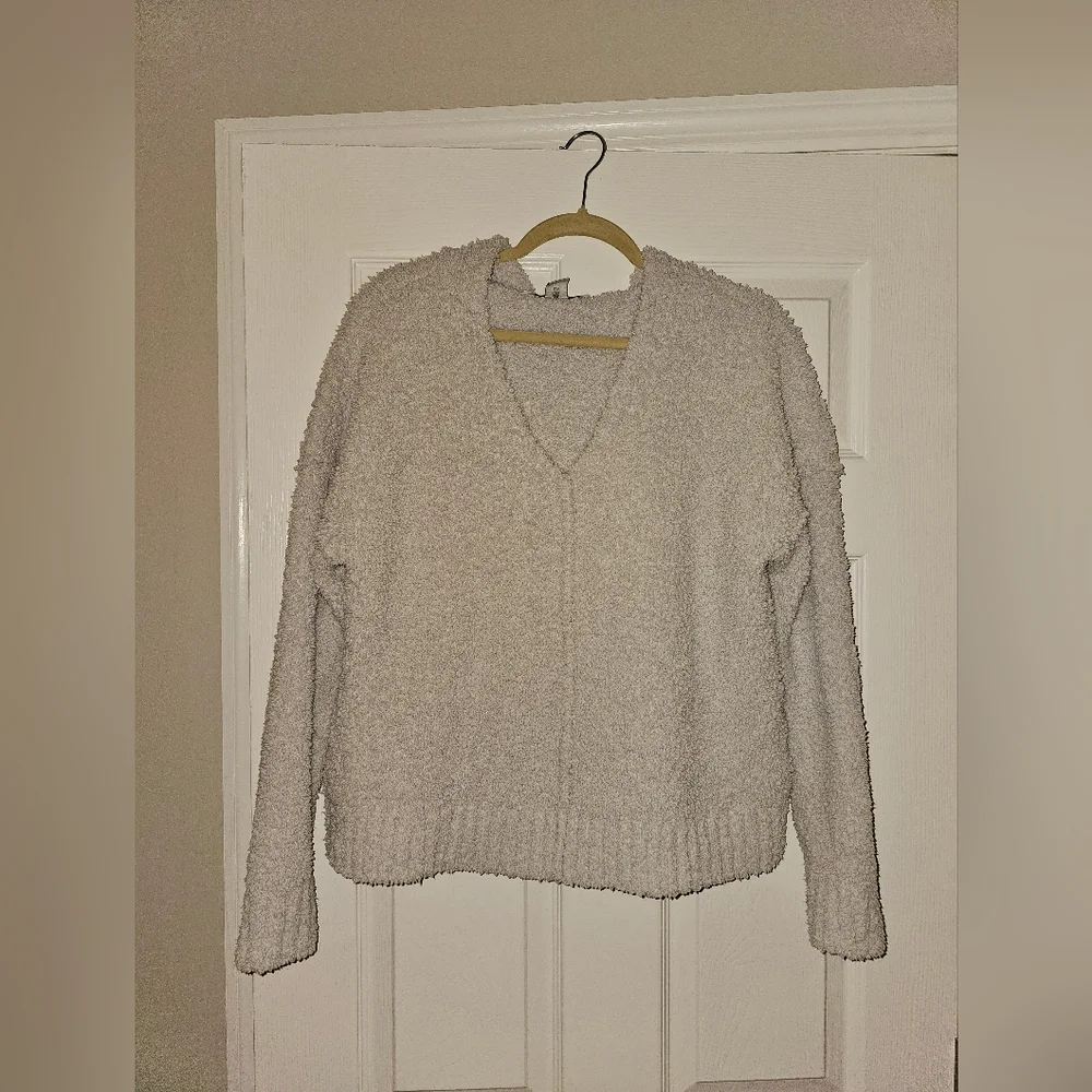 Tommy‎ Bahama Island Soft V Neck Sweater Size Small